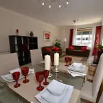Apartament Expo Marina Lis